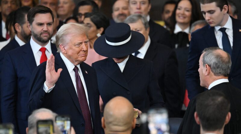 Trump skládá přísahu